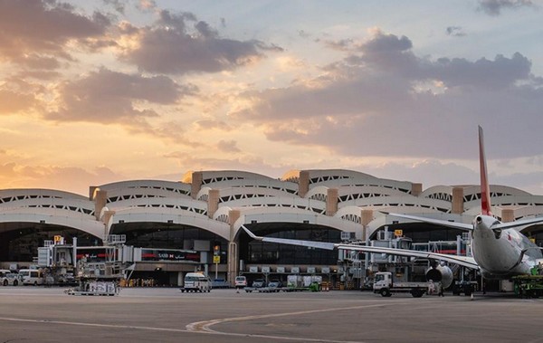 La Mauritanie condamne le ciblage de l’aéroport international du Roi Khalid à Riyad