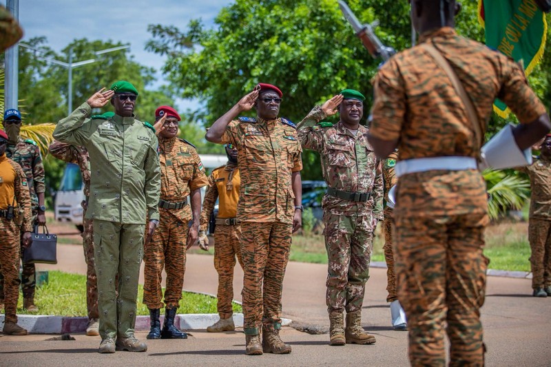 Les ministres de la Défense de l'AES réunis à Ouagadougou pour renforcer le cadre légal de la «Force unifiée»