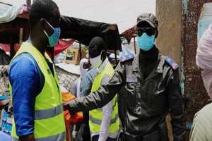 Mauritanie : les autorités saisissent et incinèrent 97 tonnes de produits périmés