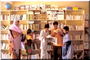 Education : Des livres de l’IPN vendus à ciel ouvert au marché de la capitale