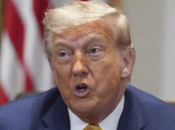 Près de Chicago, des Américains élèvent la voix contre la politique de Trump 