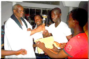 Lycée privé El Hadj Moctar Kelly : Du triomphe des élèves à la récompense de la Direction !