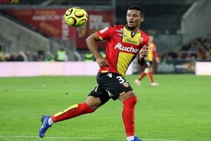 Foot : Le Maroc et la Mauritanie se battent sur Mounir Chouiar