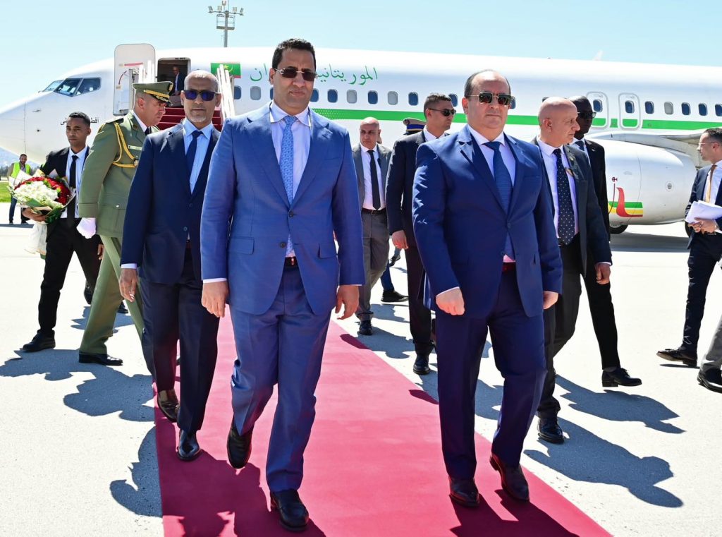 Le Premier ministre mauritanien en visite officielle en Algérie