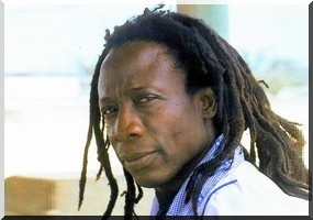 Interview exclusive avec Ouza Diallo, un artiste panafricain engagé et contestataire.  