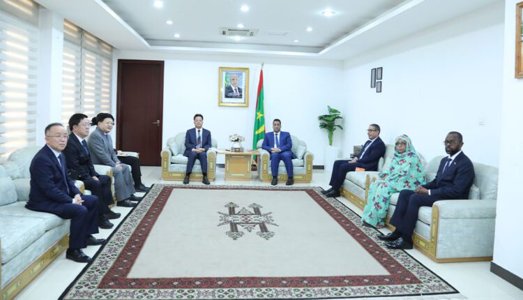 Le Premier ministre reçoit une délégation de l’Assemblée populaire régionale de la province chinoise du Guangzhou 