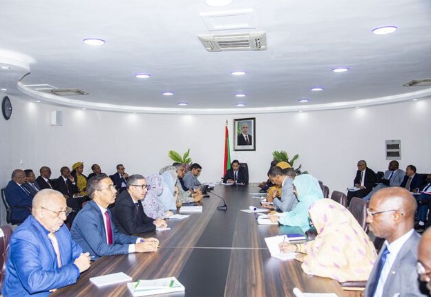 Le Premier ministre préside une réunion de la commission ministérielle chargée de la préparation du recrutement de 3000 fonctionnaires