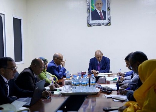 Le ministre de tutelle aux responsables de la SNDE : l'eau doit entrer dans chaque foyer