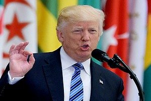 Climat: Trump fait planer le doute sur le retrait américain de l'accord de Paris