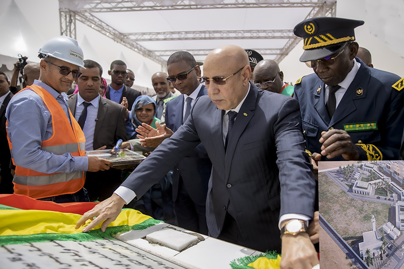 Le Président de la République supervise la pose de la première pierre d'un village de l’artisanat 